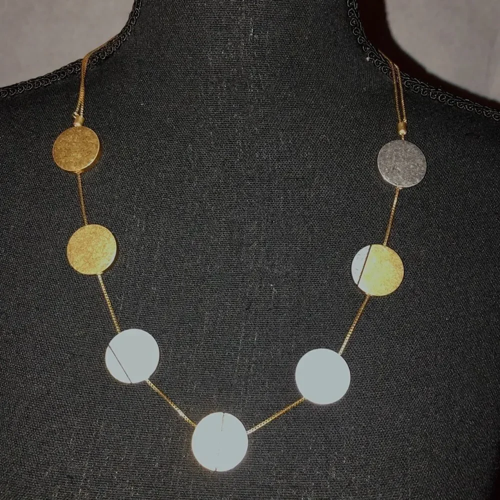 Circular bi-color Adjustable Necklace - Picture 3 of 4